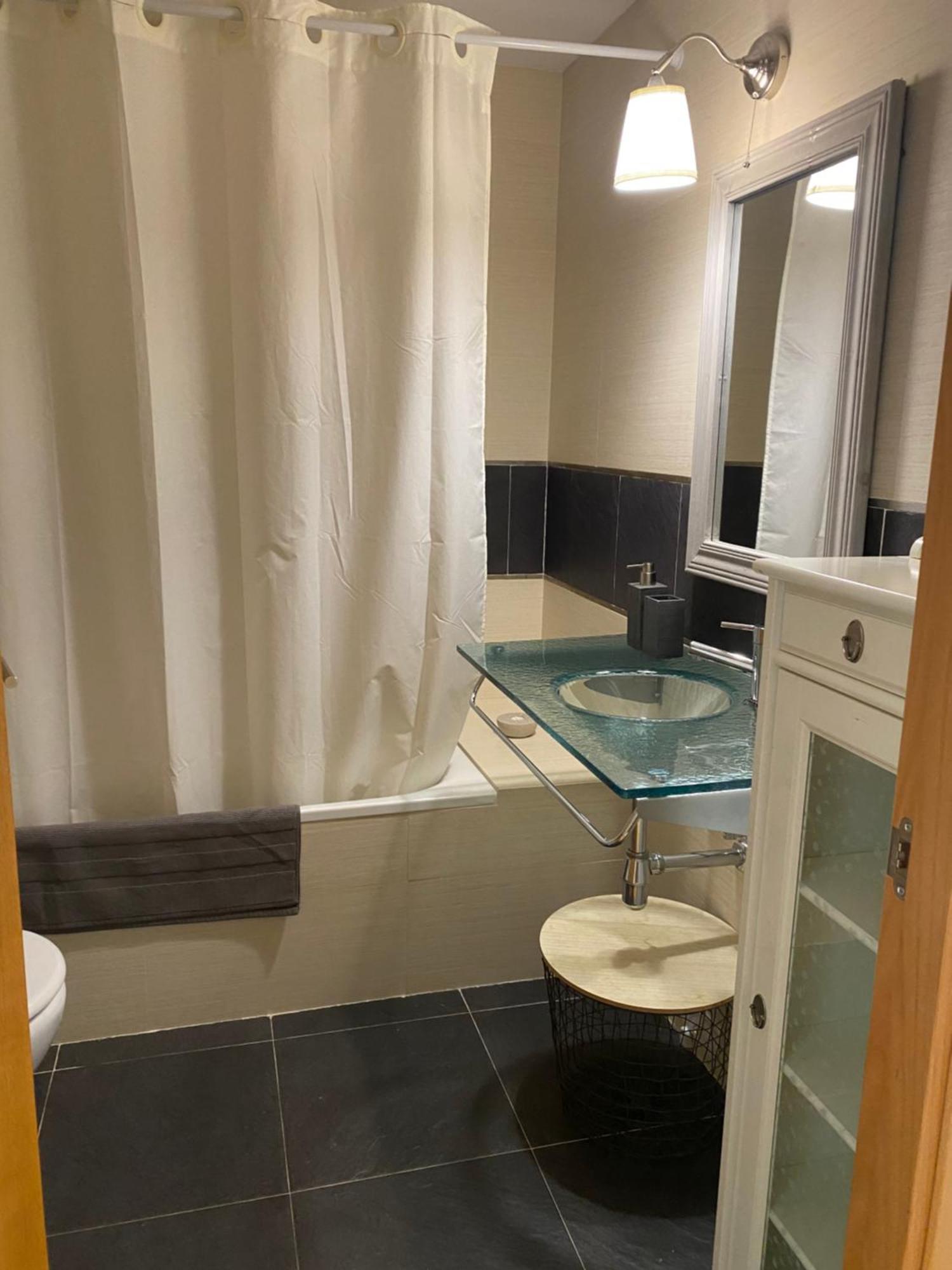 Apartament Hug Roger Valencia D'Aneu Buitenkant foto