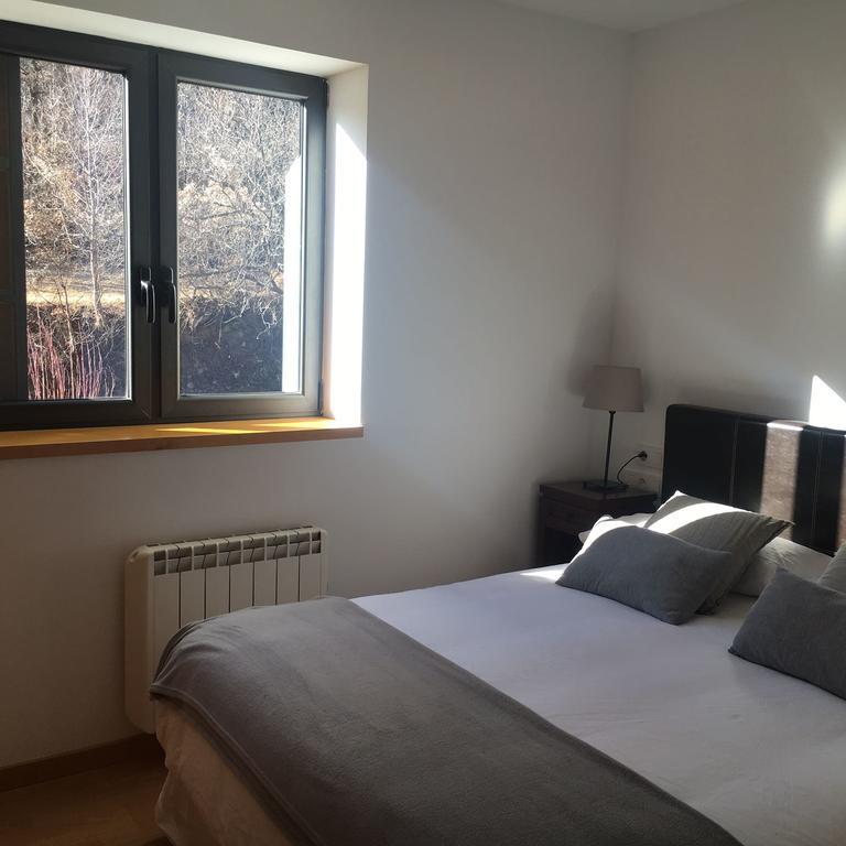 Apartament Hug Roger Valencia D'Aneu Buitenkant foto