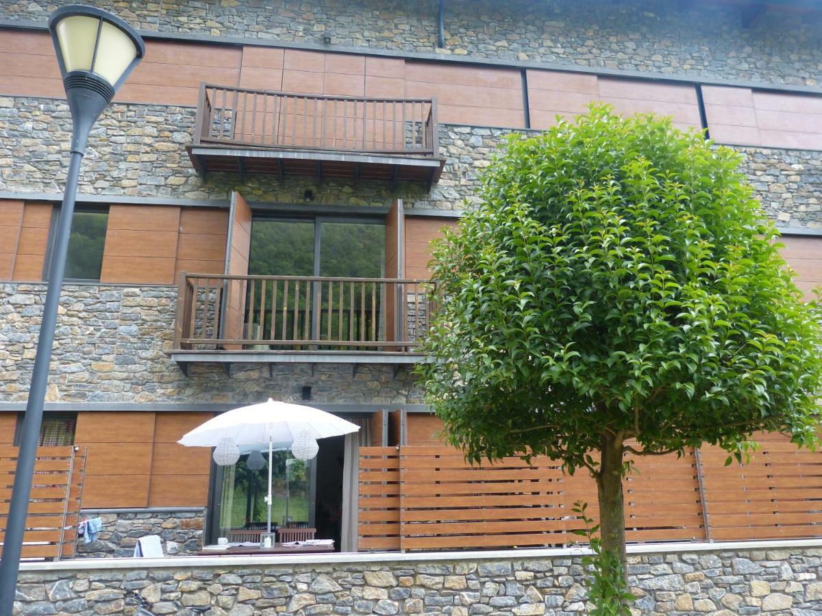 Apartament Hug Roger Valencia D'Aneu Buitenkant foto
